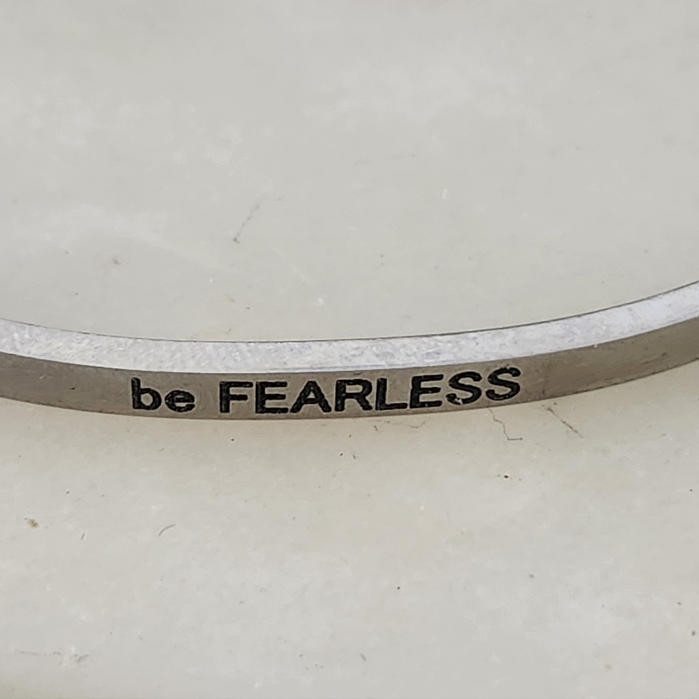 Silver Tone 'Be Fearless' Bangle Bracelet Pink Box